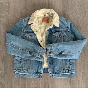 Levi’s denim sherpa trucker jacket